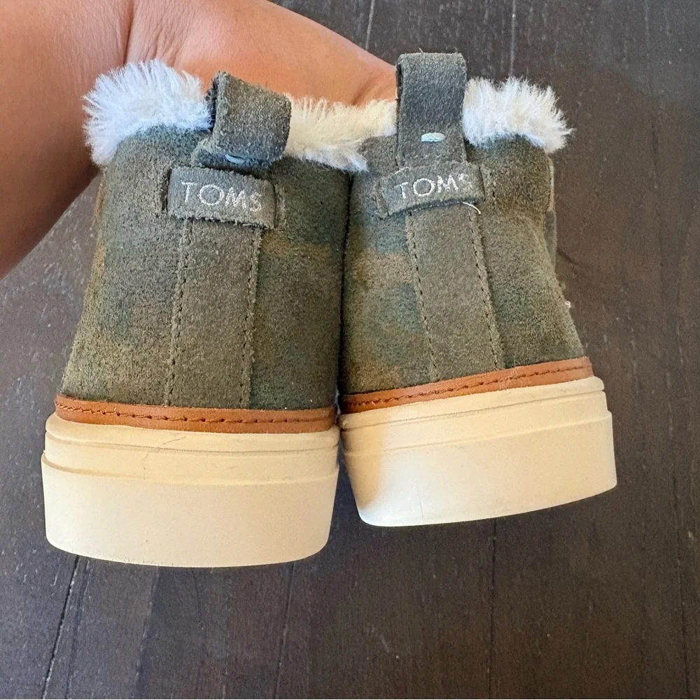 TOMS Womens Paxton Winterized Suede Mid Cut Slip On Sneakers Shoes‎ Green 7.5
